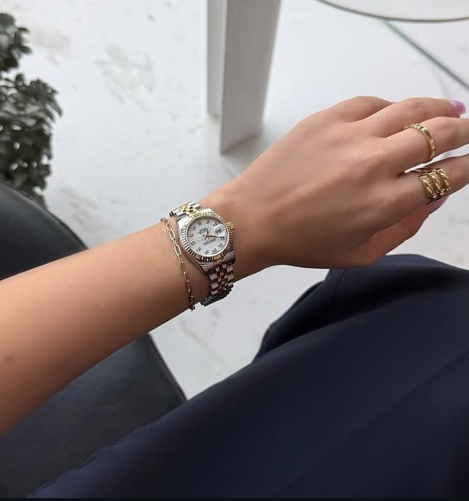 Rolex Lady-Datejust Two-tone construction featuring Oystersteel and Yellow Gold stainless steel chain